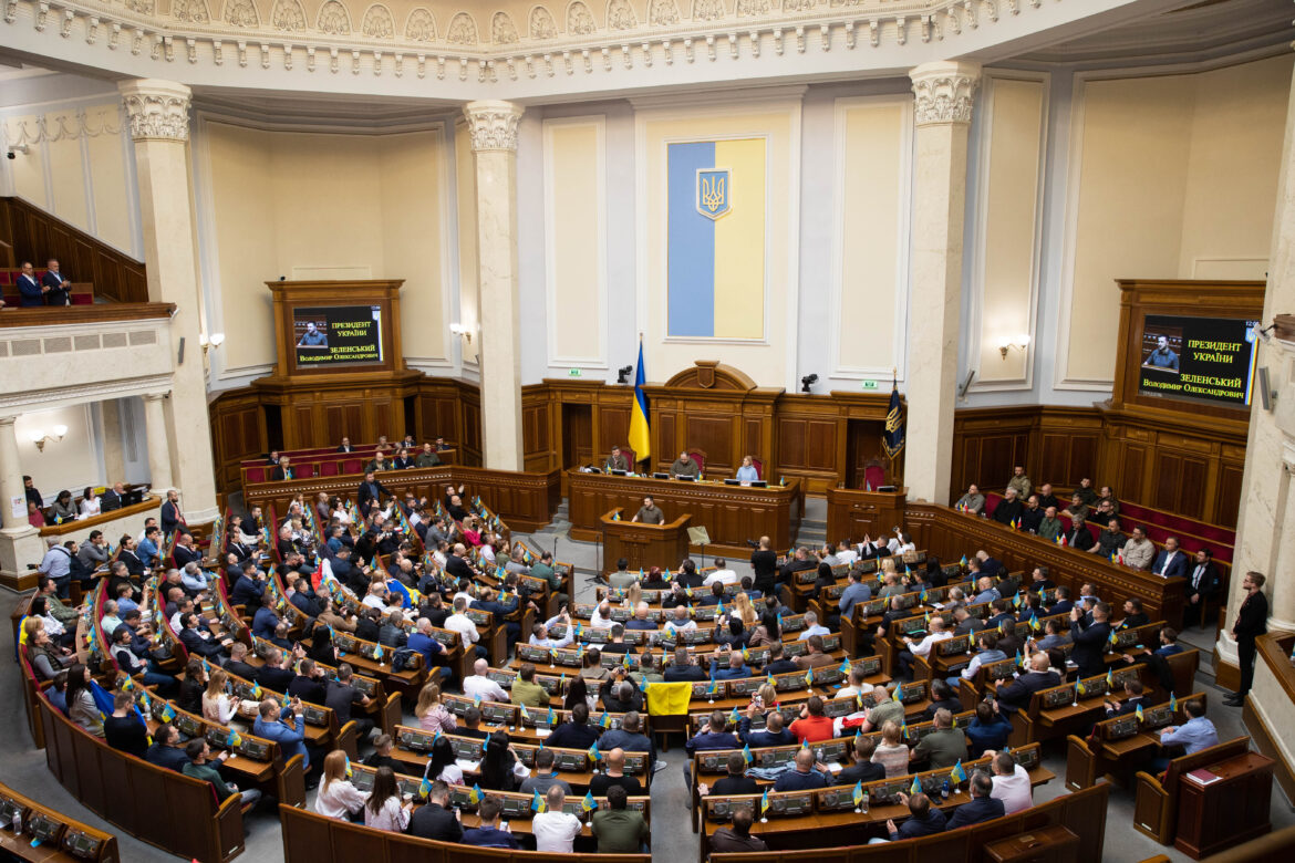 За оцінками Комітету виборців України, після повномасштабного вторгнення росії народні депутати України працюють більш продуктивно.