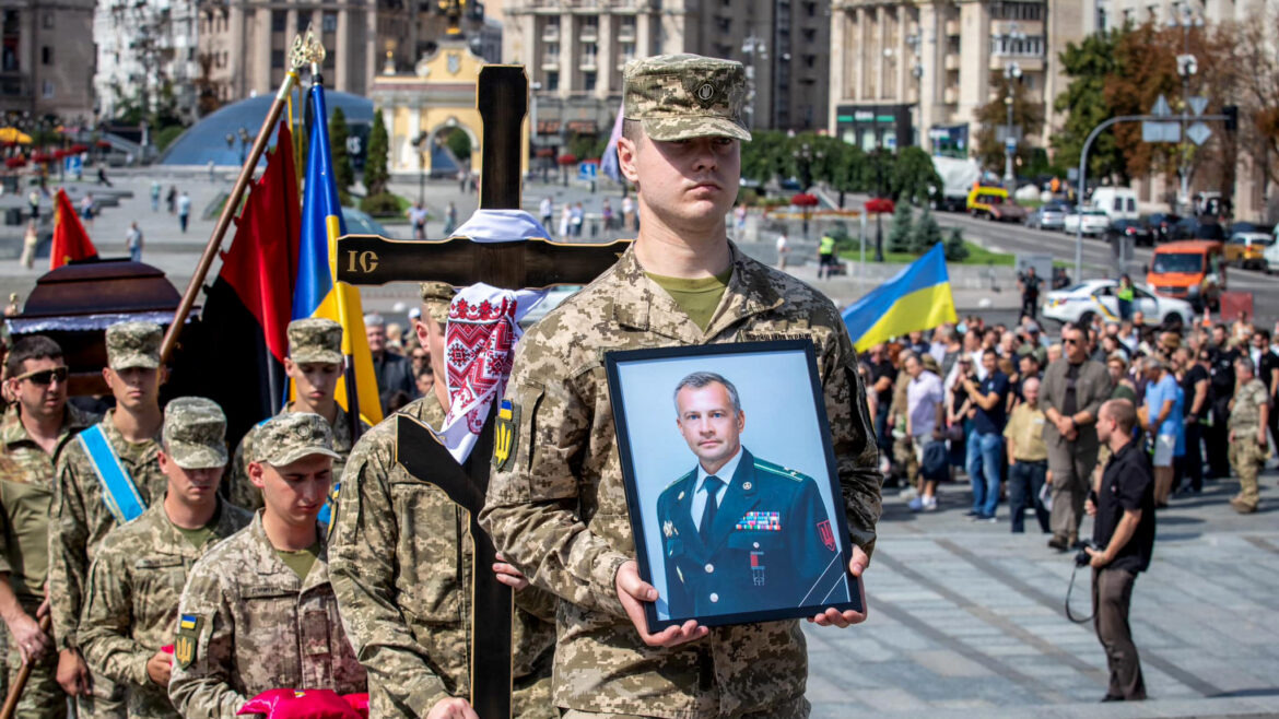 У Києві прощалися з депутатом Київради Сергієм Ільницьким, який загинув у боях на Донеччині.