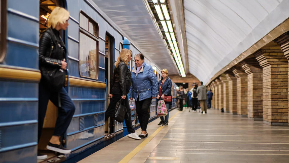 У київському метро з 1 вересня зріс пасажиропотік.