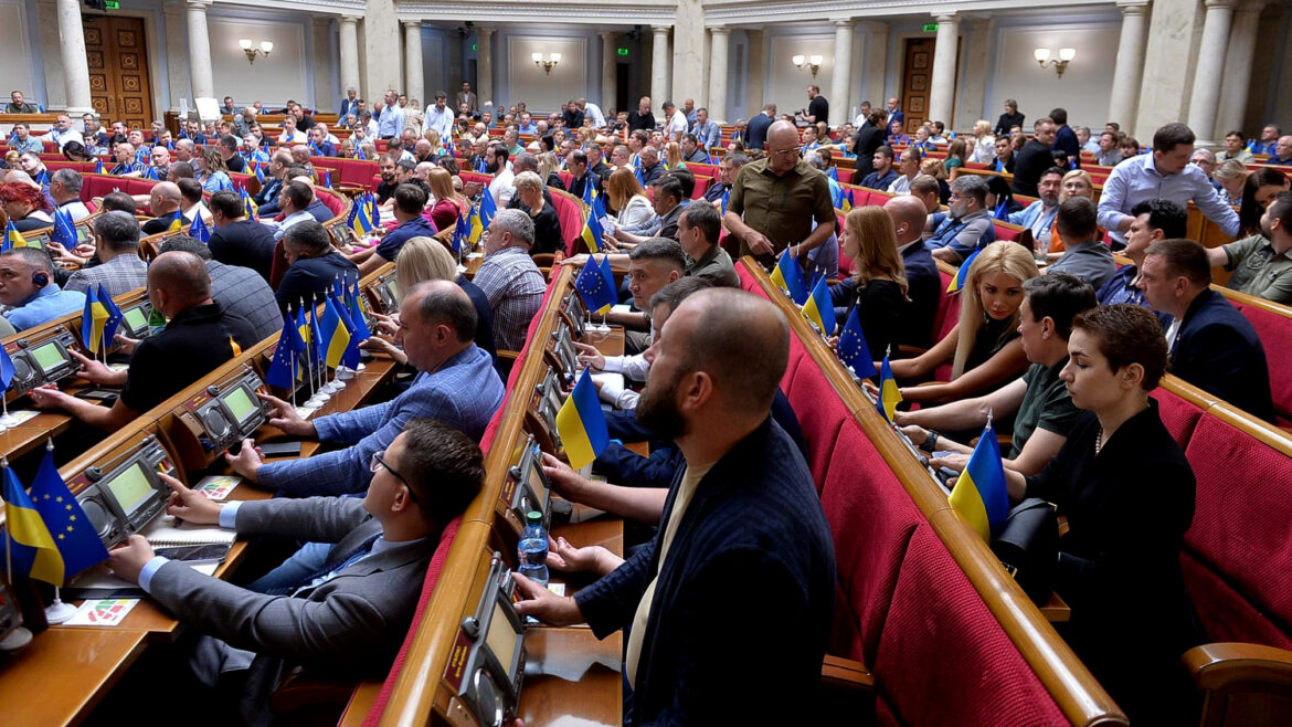 громадянська мережа "Опора" провела дослідження щодо законодавчих ініціатив.