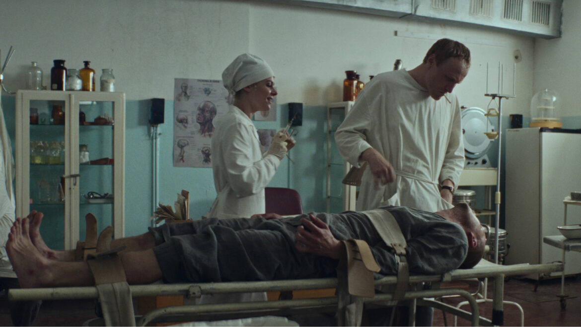 Стрічка режисера Дениса Тарасова «БожеВільні» отримала приз глядацьких симпатій на Варшавському міжнародному кінофестивалі.