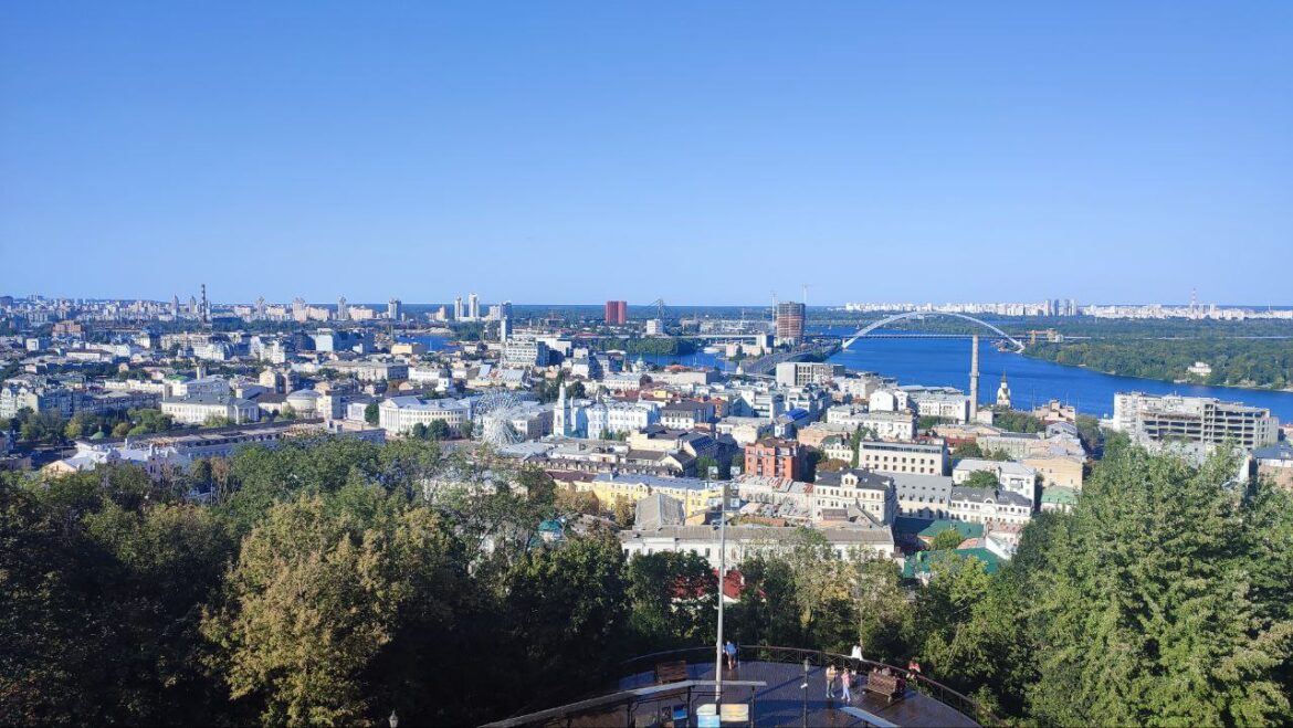 Електронна петиція з вимогою заборонити знесення історичних будівель у Києві набрала необхідну кількість голосів для розгляду.