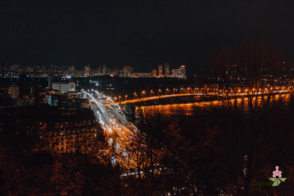 Нічний Київ