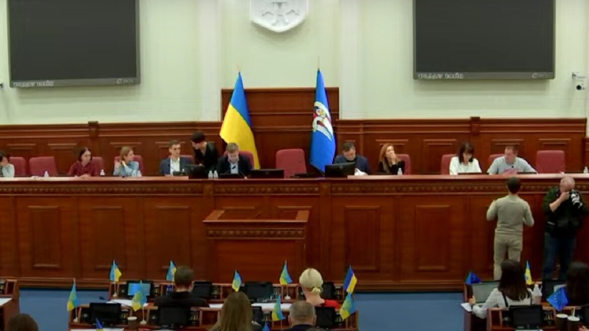 Київрада ухвалила передачу в оренду ТОВ «Георг Дев’ятий» ділянки у п’яти хвилинах ходи від Софії Київської.