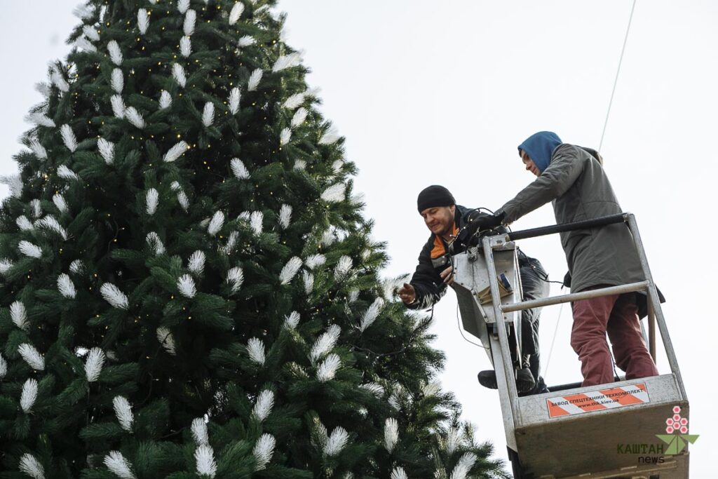 Ялинка на Софійській