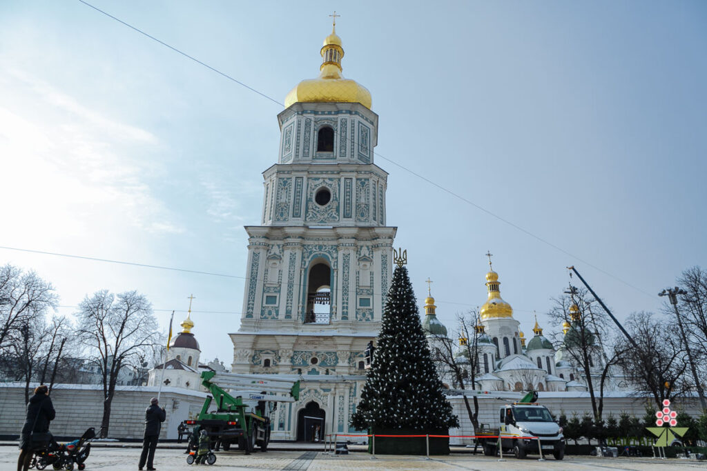 Ялинка на Софійській