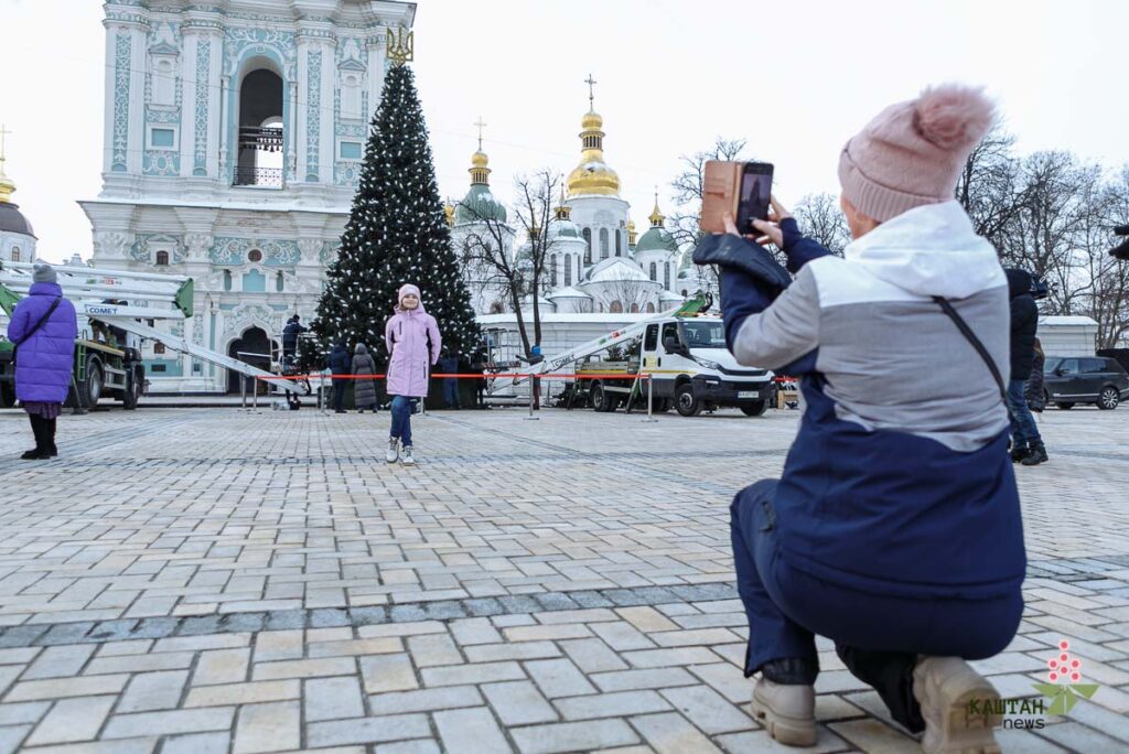 Ялинка на Софійській