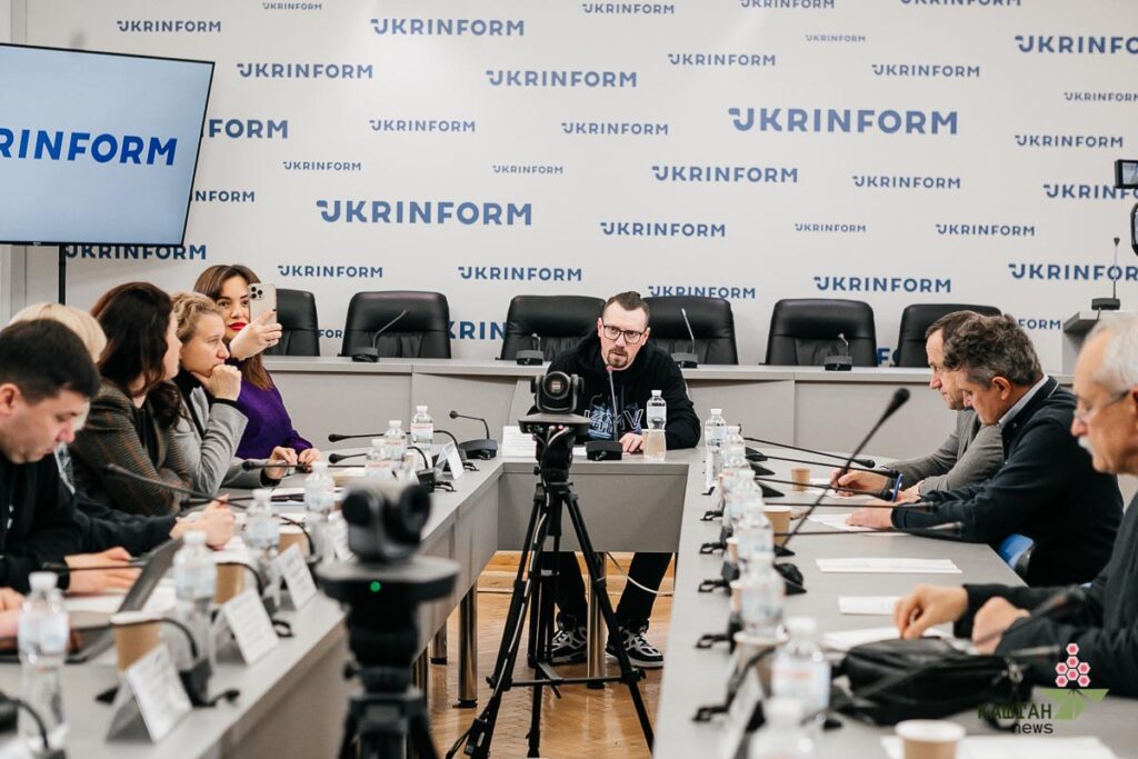 Учасники дискусії на тему: «Майбутнє Києва: місто, яке оминула децентралізація»