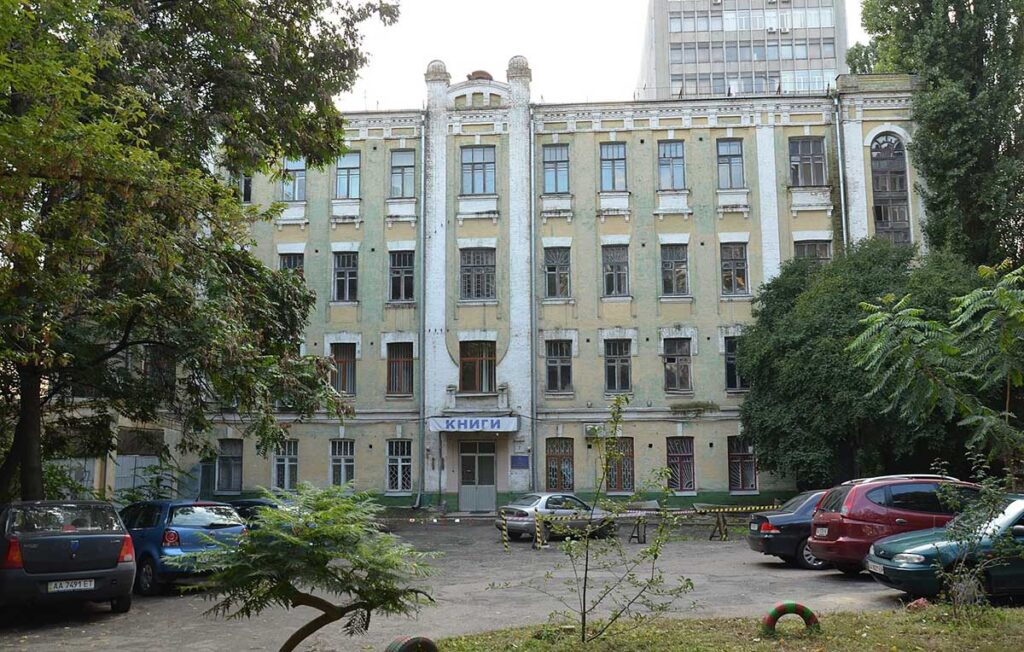 Гоголівська, 7-Г