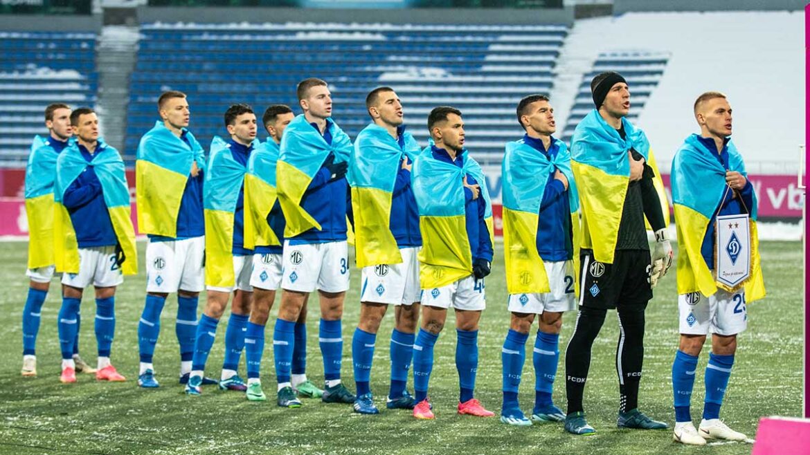 ФК "Динамо" (Київ) пропонує вболівальникам проголосувати за найкращого гравця грудня.