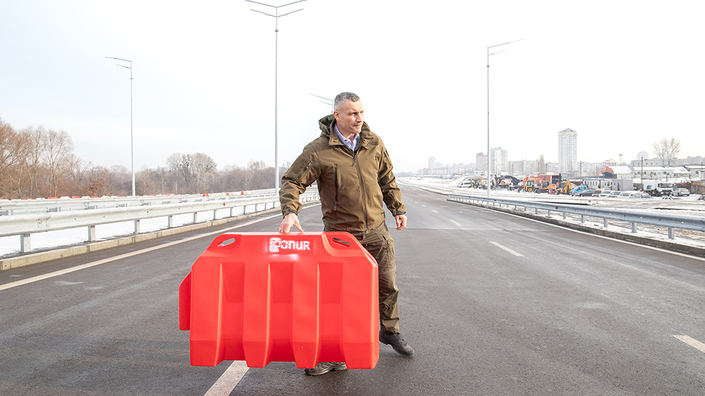 Розв'язка на Богатирській
