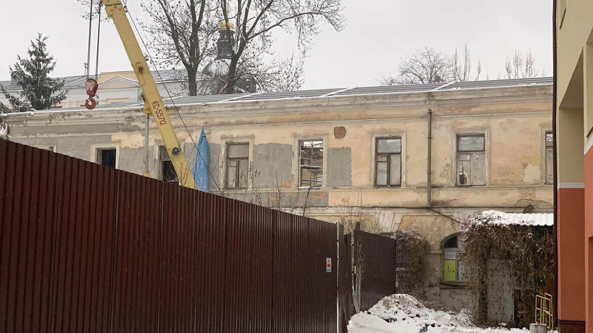 Забудовники намагалися розібрати Келії Братського монастиря.