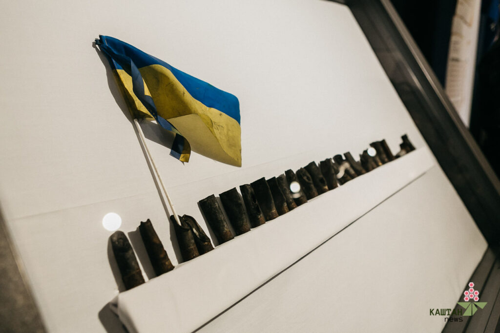 "Земні шляхи Небесної Сотні"