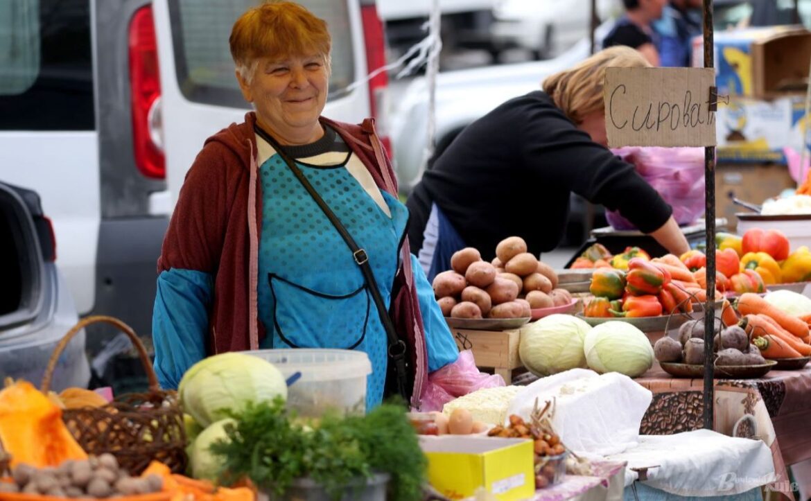Продуктові ярмарки.
