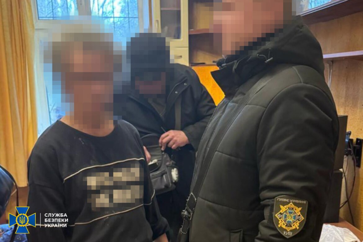 Затримання ворожих агітаторів.