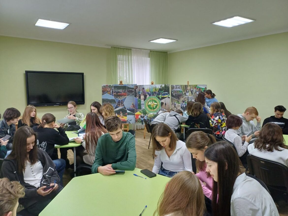 Школярі Оболонського району розпочали змагання за призи чергового щорічного конкурсу «Країнознавець».