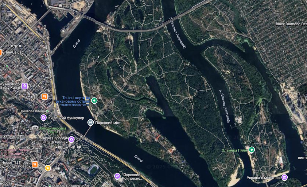 Труханів Острів і парковий міст