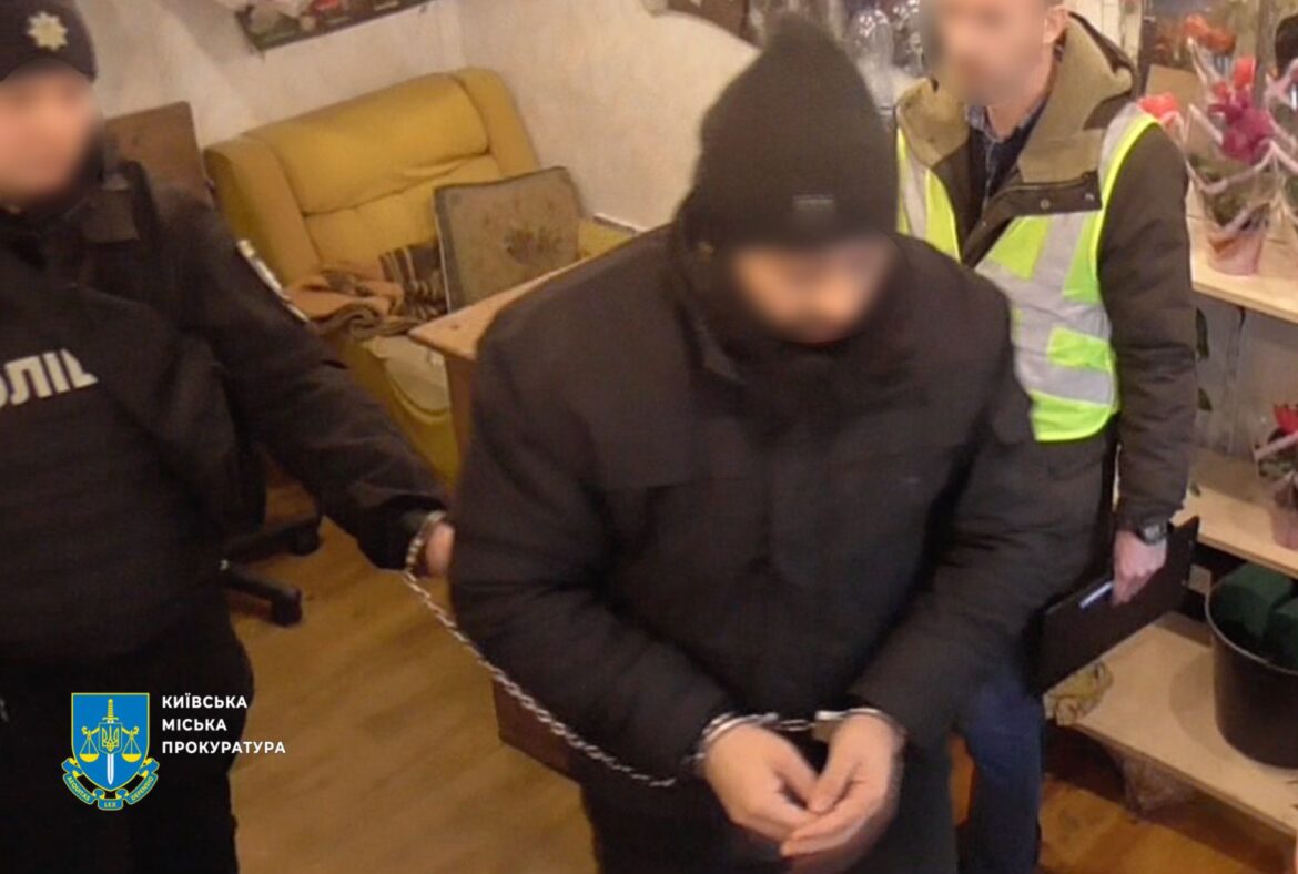 Голосіївський районний суд міста Києва засудив до довічного ув’язнення громадянина Узбекистану, який скоїв 11 убивств на території Київщини та Харківщини.