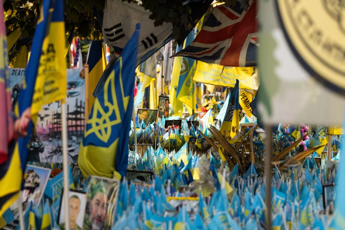 Сьогодні, 29 серпня, в Україні відзначається День пам’яті захисників, які віддали своє життя за нашу незалежність, суверенітет і територіальну цілісність.