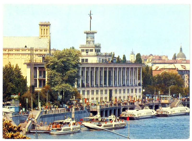 Річковий Вокзал