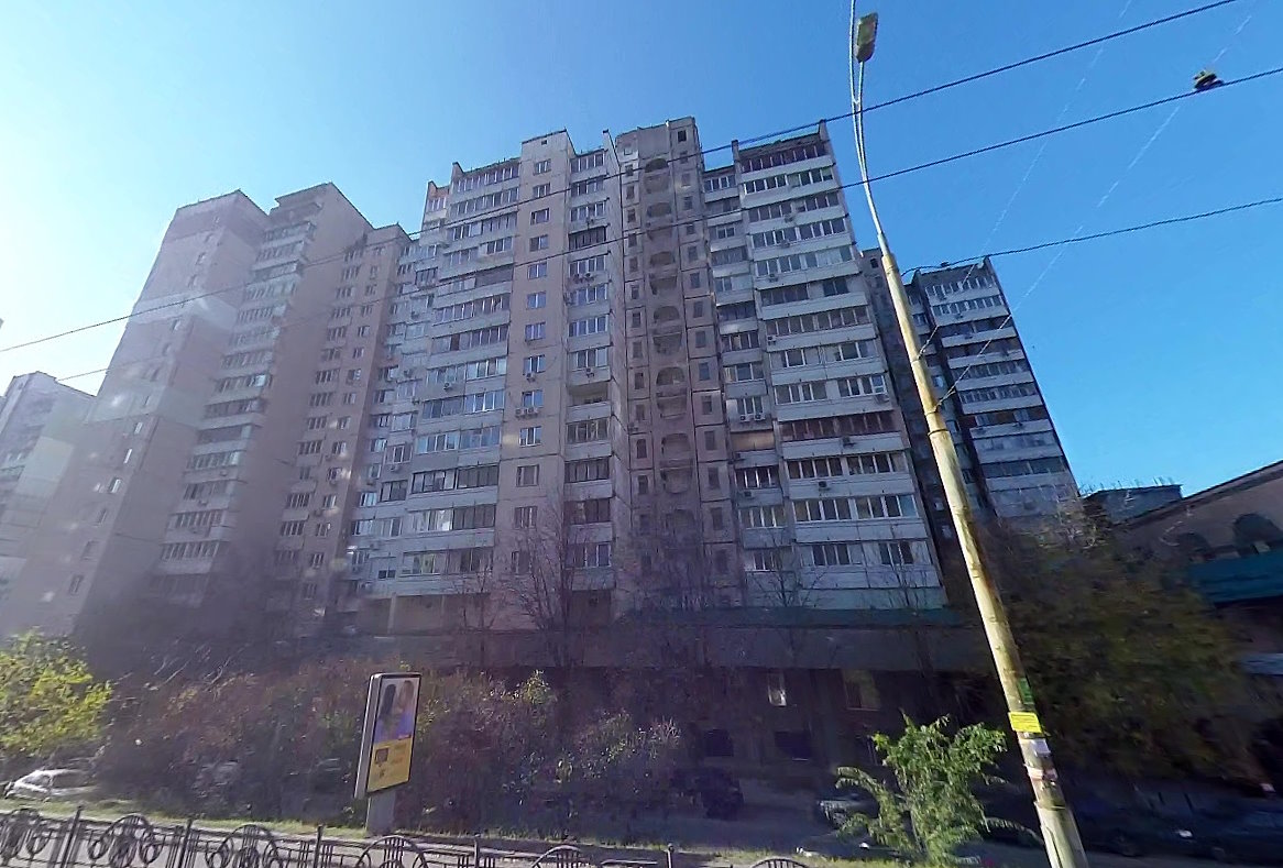 Чорновола 8