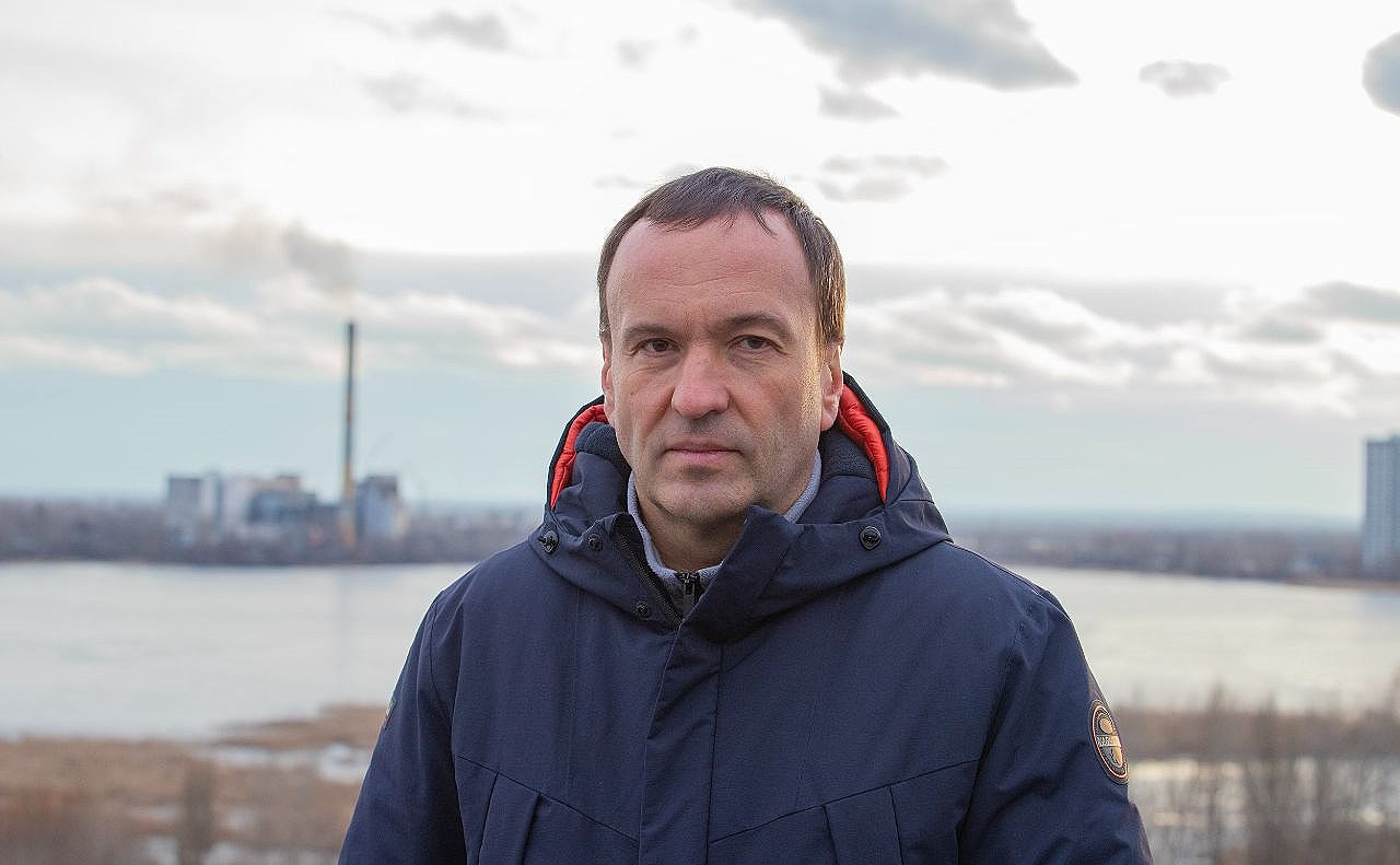 Обов’язки колишнього першого заступника голови КМДА Миколи Поворозника буде виконувати заступник голови КМДА Петро Пантелеєв.