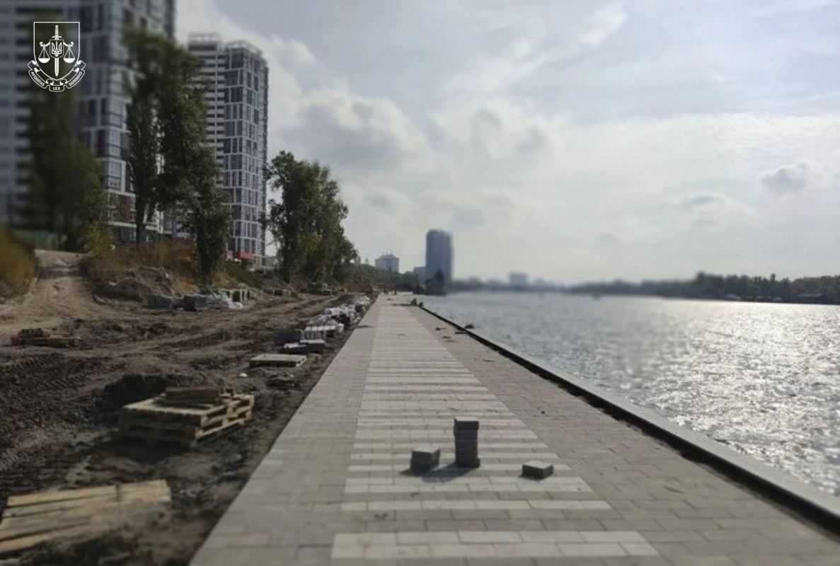 Русанівська гавань